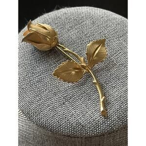 Giovanni Brooch Gold Tone Textured Brushed Stem Leaves Rose Bud Signed VTG 3"